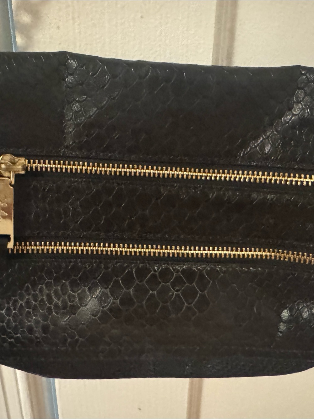 Women’s Cole Haan snake skin leather bag with chain handle - Picture 2 of 5